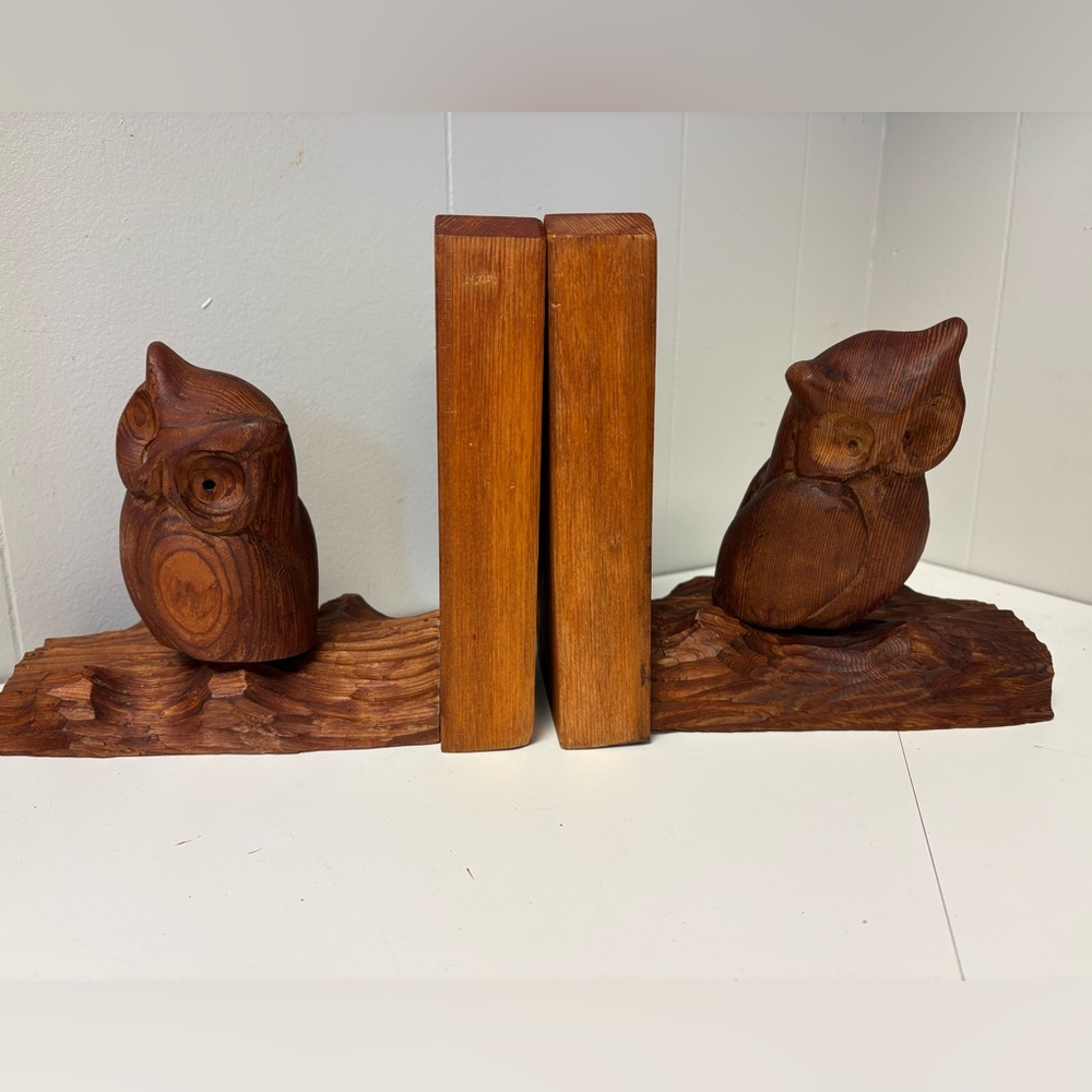 VTG Handcrafted Wooden Owl Bookends by Kadian Crafts Co Canada out of Red Cedar